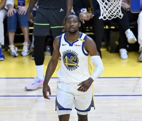 开云登录入口-一夜3大消息！湖人补强新目标，快船迎重大利好，实力榜更新