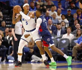 kaiyun-爱德华兹41分无缘今日最佳，因为越来越妖的詹姆斯狂砍4个历史第1